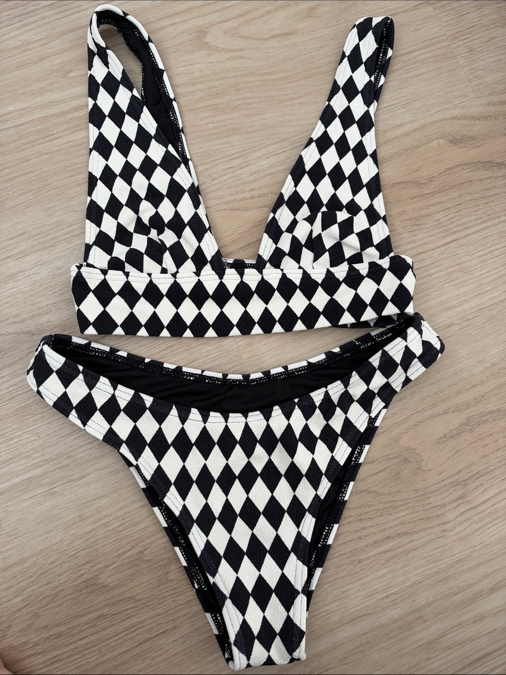 Billabong checkered bikini set